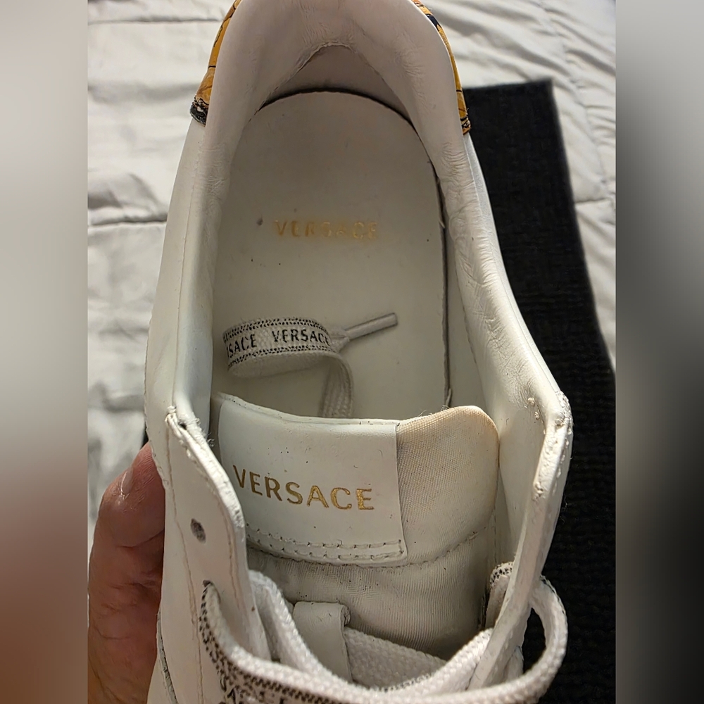 Authentic Versace White Leather Logo Lace-Up Trainers with Branded Laces - Picture 2 of 6